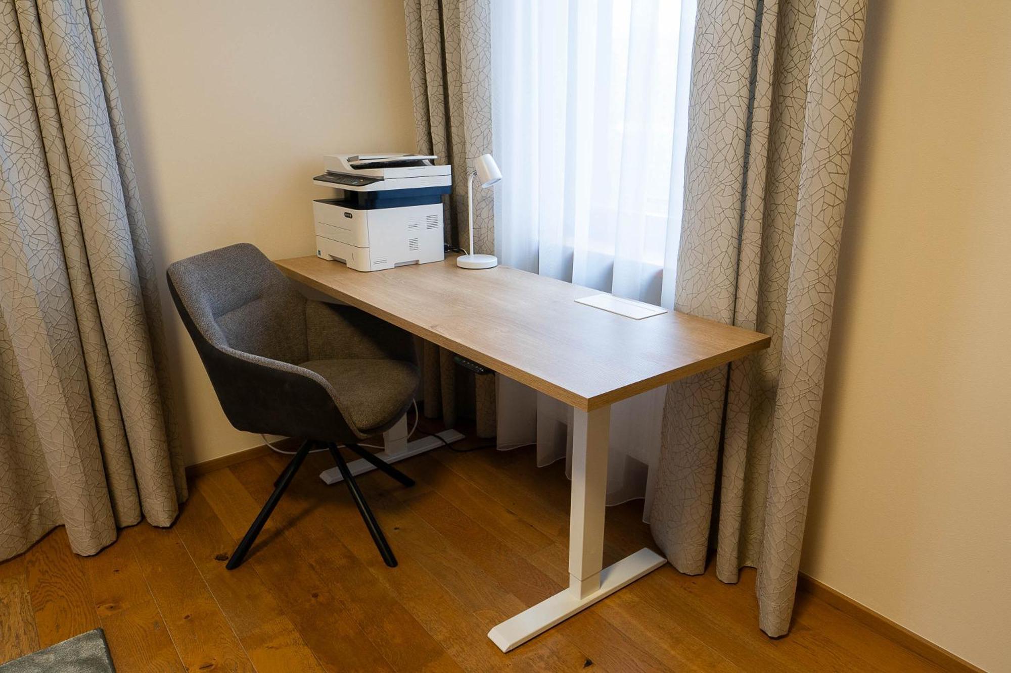 Executive 2-Bdrm Central Suite Ústí nad Labem Exterior foto